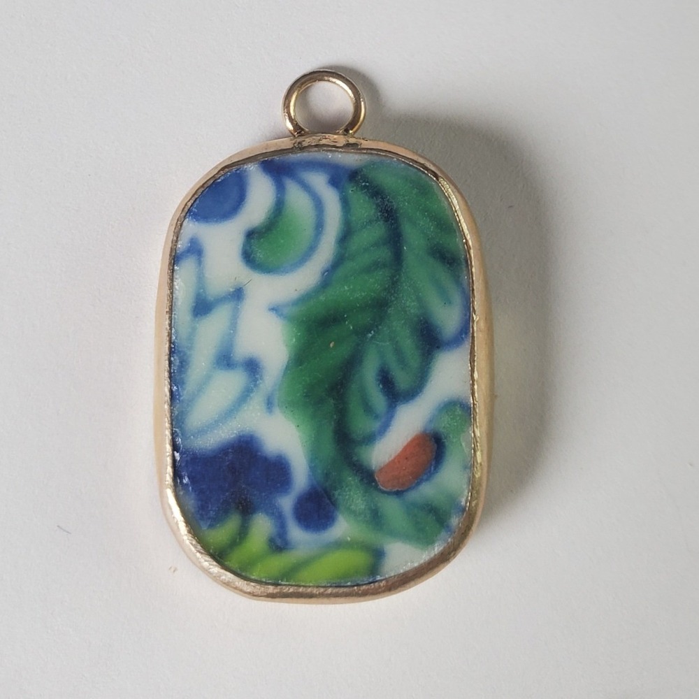 Vintage Porcelain Pottery Shard Charm Mini Pendant Blue Green Floral Paisley - Picture 10 of 10